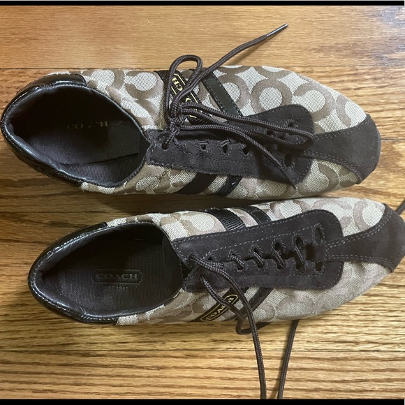 Coach tennis shoes - Picture 2 of 4